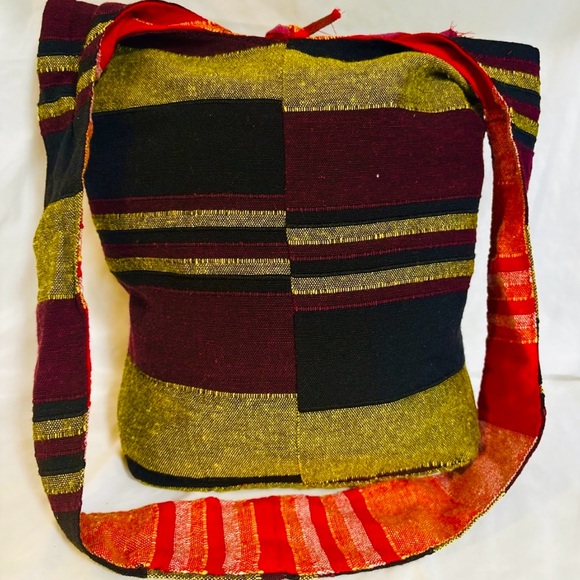 Reversible cross body bag - Picture 2 of 3